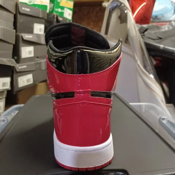 Bread - Picture 4 of 6